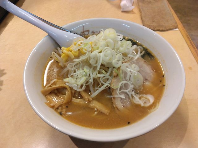 オーソドックスな味噌ラーメンだと思います。食べ応えありました。_どさん子 葛西店