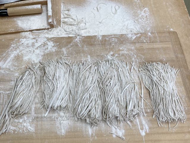 蕎麦切り作業_みらんど袋田