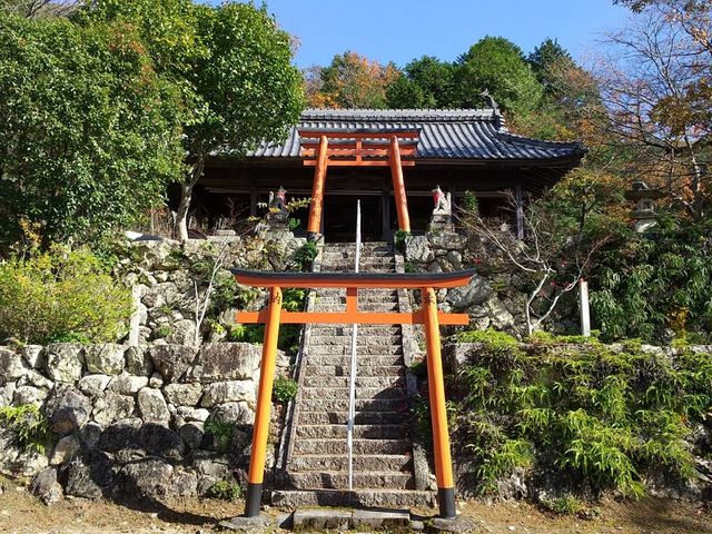 岡稲荷神社_岡稲荷神社