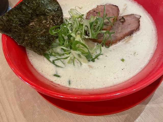 風神とんこつラーメン!
泡系ラーメンでまろやか絶品!_麺道 しゅはり