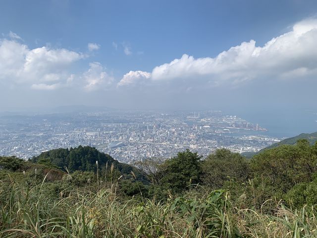足立山