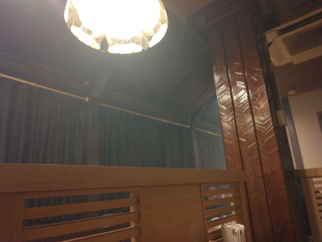 平和園と言えば、店内の煙ですね。_平和園・白石店