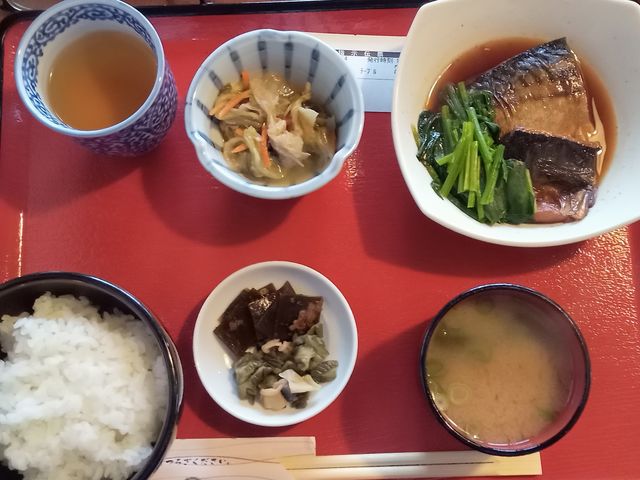 煮魚定食_あねがわ温泉