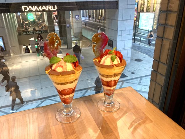 かすてらパフェ_カステラの銀装 心斎橋本店