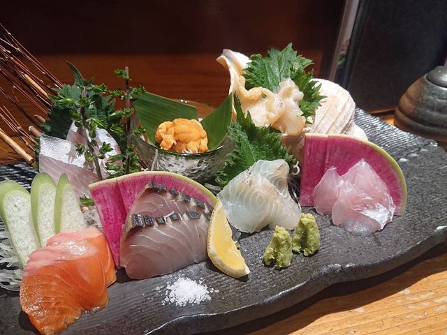 刺身7点盛り_旬魚旬菜 極DINING 若旦那 新潟駅前店