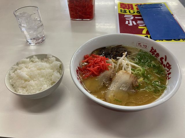 朝にラーメン_筑豊ラーメン 山小屋 豊前店