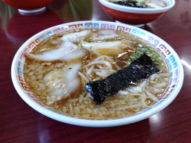 濃い口。チャーシュー脂身と赤身どちらか選んだりミックスもありましたね。_大橋