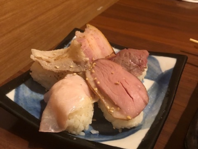 これが肉寿司?_完全個室居酒屋 肉乃 町田店