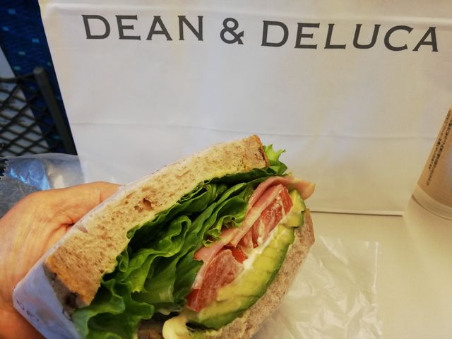 DEAN & DELUCA 八重洲店