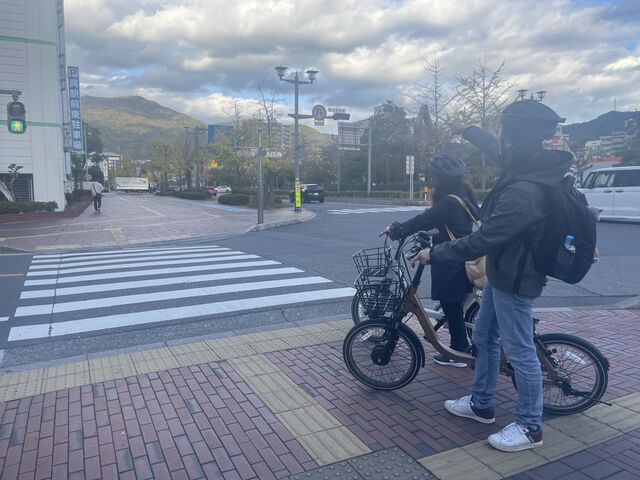 呉駅を出てすぐ近くの自転車屋さんで借りることができます♪_呉観光協会