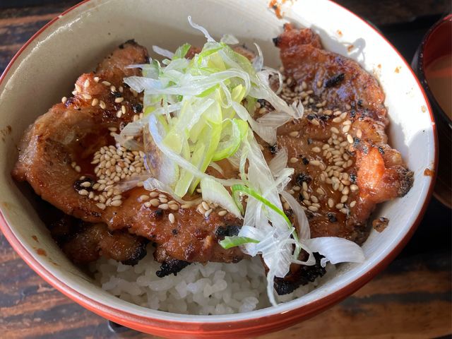 豚みそ丼_ちんばた