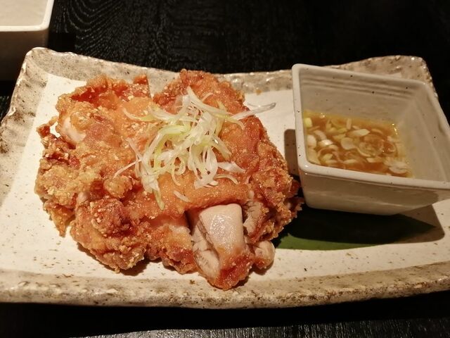 鶏唐揚(にんにくソース)_くいもの屋 わん JR奈良駅前店