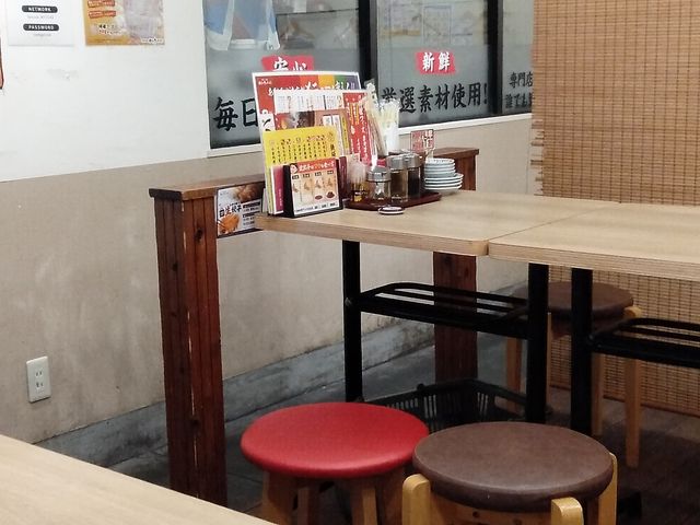 生餃子工房が見れます_餃子のたっちゃん 銀天街店