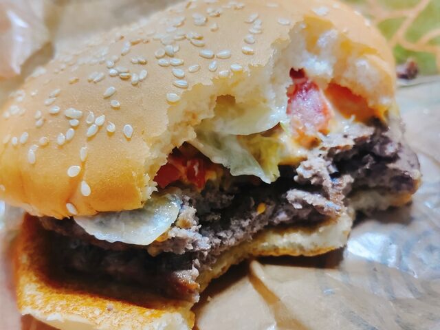 マックより美味しい!肉々しいパティのハンバーガー!_バーガーキング・渋谷センター街店