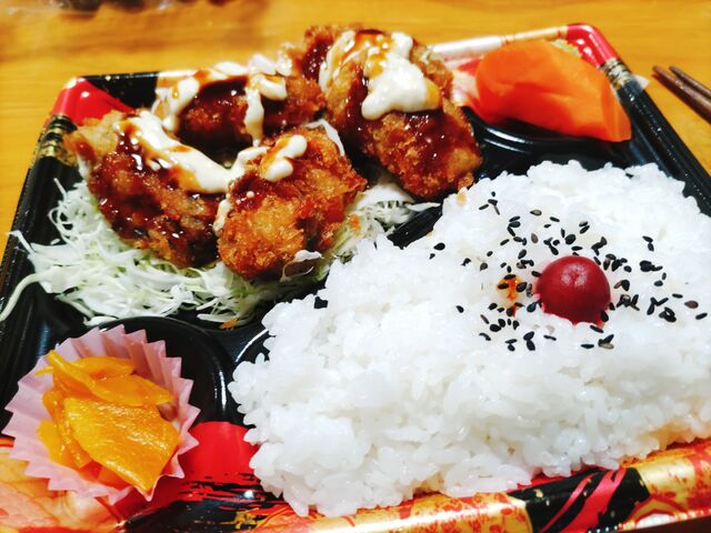 惣菜コーナーの牡蠣フライ弁当_蓮田サービスエリア上り線