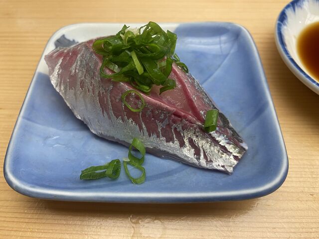 こんなくさみのないアジは中々食べれません!ネタの大きさも凄い!!_淡島寿司