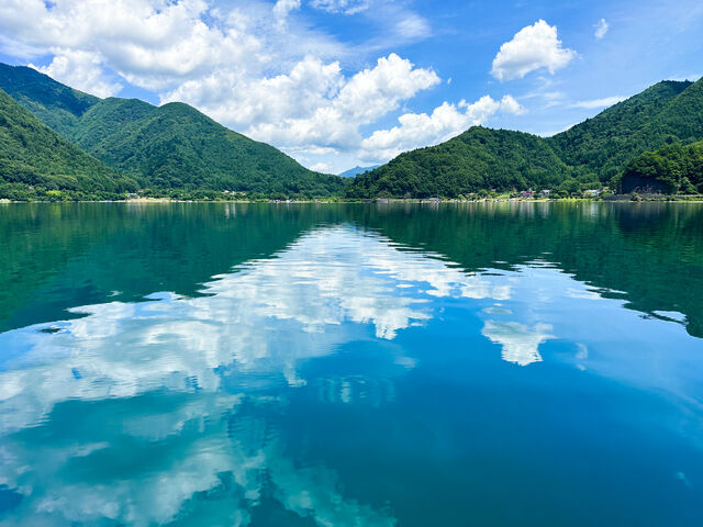 風が凪いだ西湖の風景_Sun'S UP