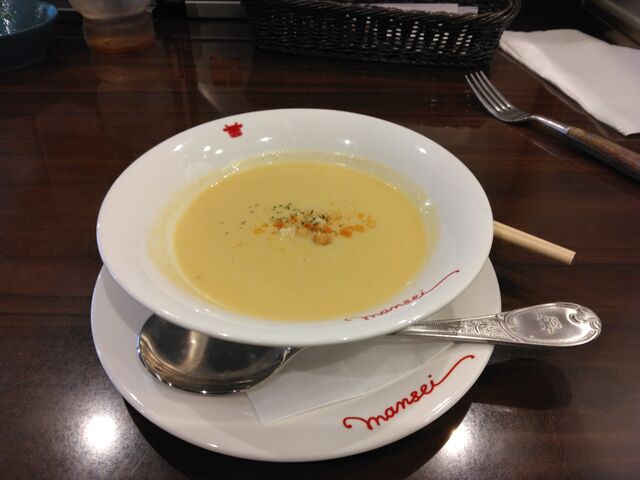 スープはおいしかったです。_肉の万世 神田駅前店