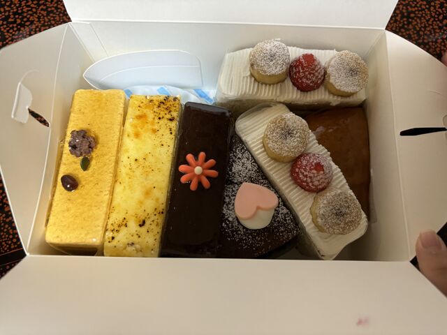 7個で2500円(税込)は安すぎますー_手作りケーキのお店 パスタン