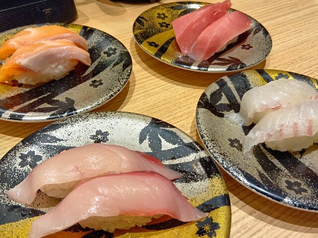 まず4皿_すし辰 ekie店