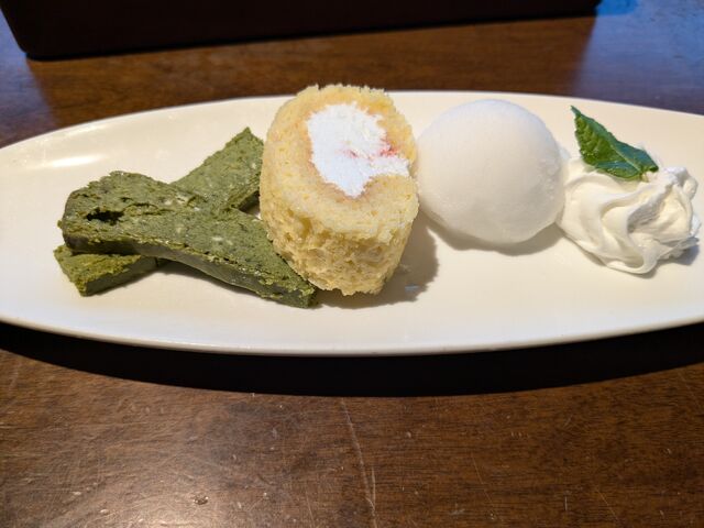 ダイナミックキッチン&バー 燦 SUN 神戸