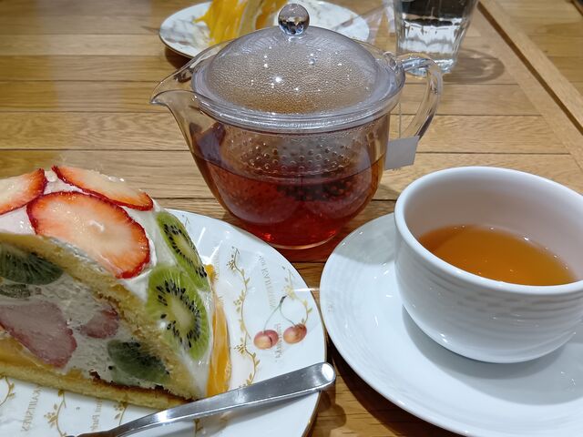 ケーキセット_果実園リーベル 池袋東武店
