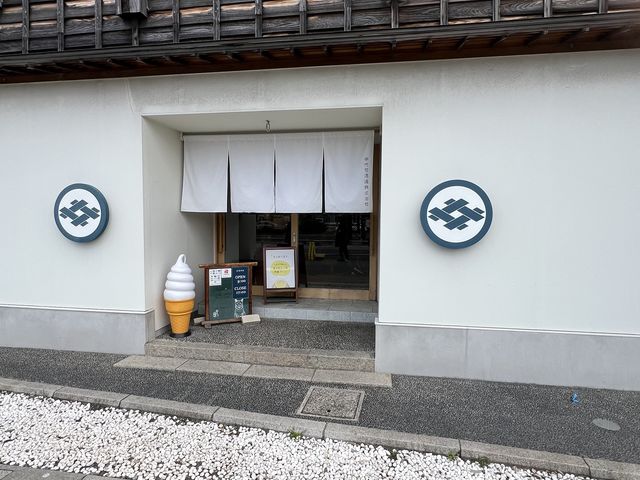 入り口です。こちらから見学させていただけます。_今代司酒造株式会社(見学のできる酒蔵)