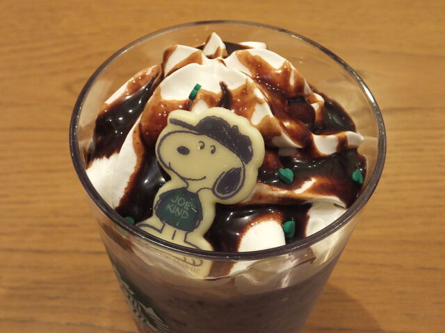 スヌーピーがのってます_スターバックス・コーヒー 平塚ラスカ店