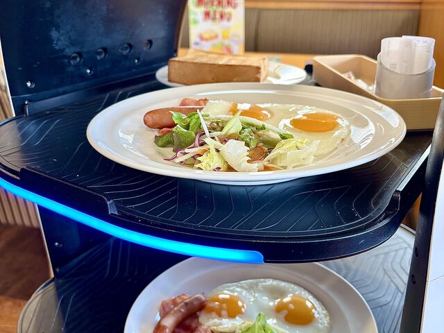 目玉焼きとベーコンソーセージセット_ガスト太宰府南店