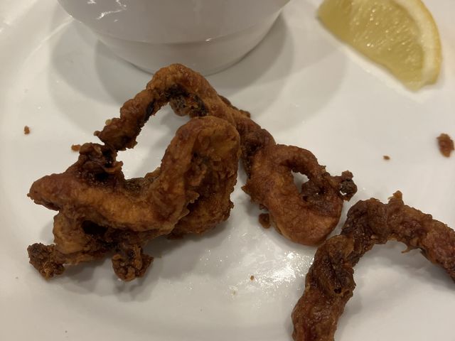 イカのカラマリフライが固すぎてまずい
ポテトはとなりの席に行き冷えたままテーブルに
_ジョナサン山梨開国橋店