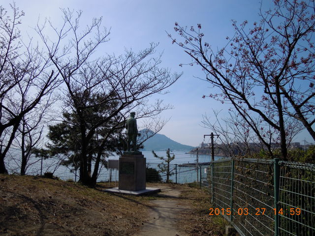 秋山真之銅像
