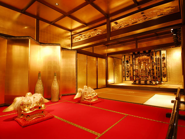 金箔の館 黄金の間_加賀 伝統工芸村 ゆのくにの森