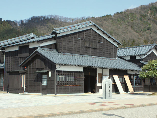 卯立の工芸館外観_越前和紙の里 卯立の工芸館