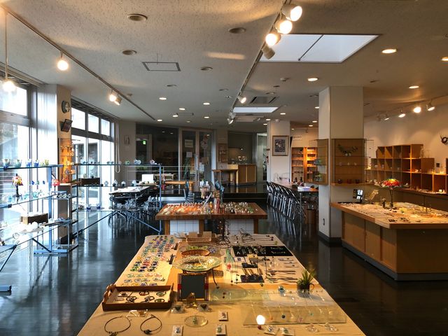 店内_ガラス体験工房 森のくに