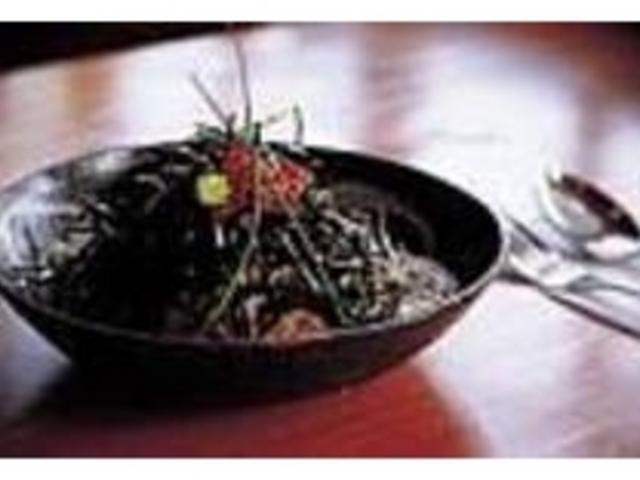 地元で採れた長いもをたっぷり使ったパスタ_田舎の食卓&BAR LanGealach