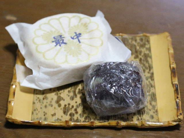 今日のお茶は和菓子と一緒に、なんてどう?_うさぎや