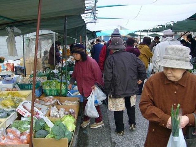 高岡の日曜市の写真1