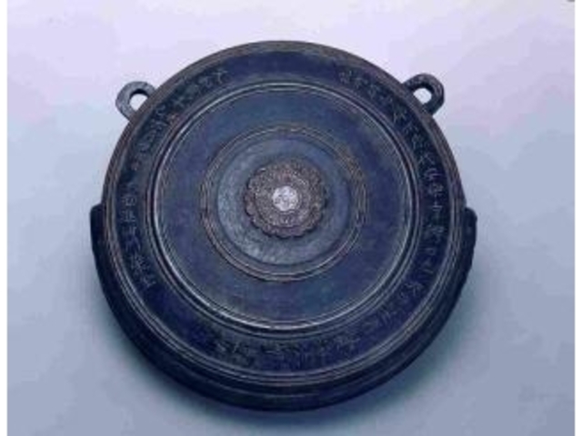 安楽寺の鰐口