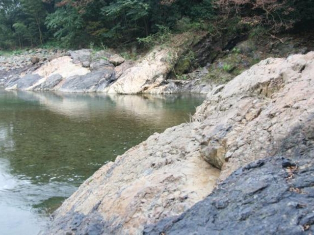 湯谷口衝上断層の写真1