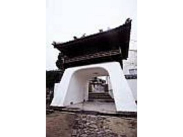 この真下で「ワンワン」という声がする_光台寺(ワンワン寺)