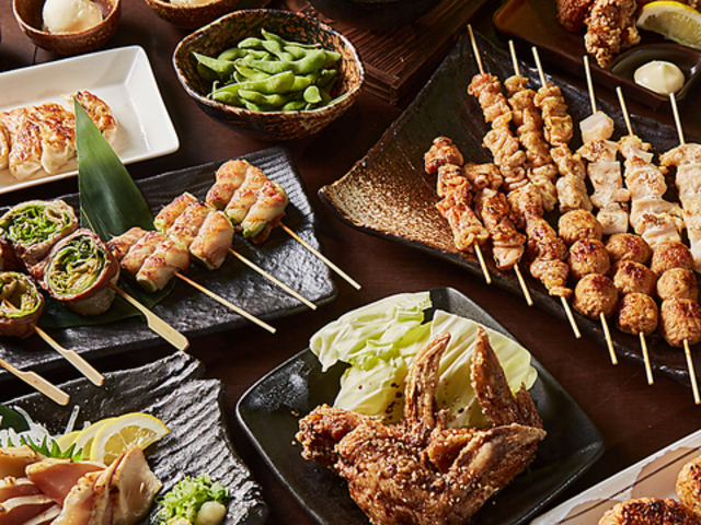 炭火焼鳥と豚肉野菜巻き串 焼きんしゃい 弁天町店の写真1