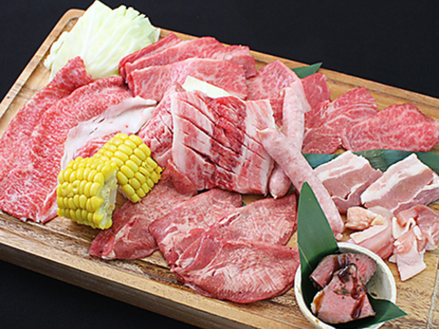 産直焼肉 ビーファーズ 岸和田店の写真1