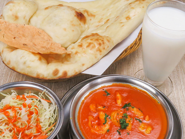 フォーシーズン ミラン 小戸店 インド料理の写真1