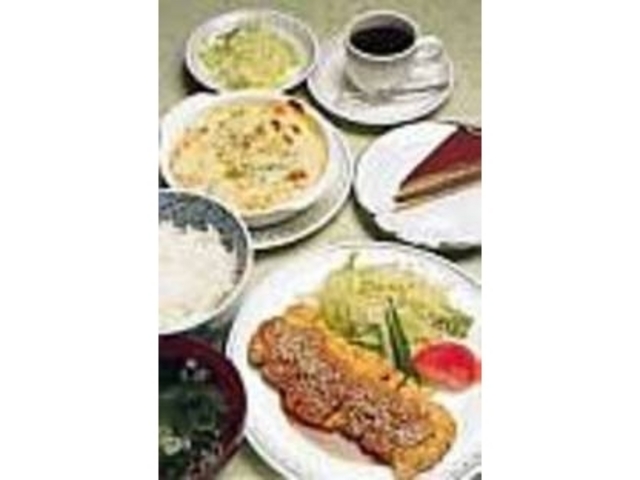 手頃なプライスで食べられるのがうれしい_レストラン&バー こさど