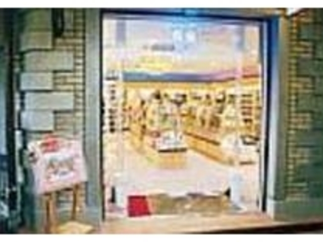 タカラヅカファン必見のアイテムがズラリ_宝塚アン花のみち店
