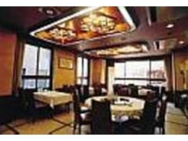 3フロアある店内はグループでも入りやすい_雅苑酒家 本店