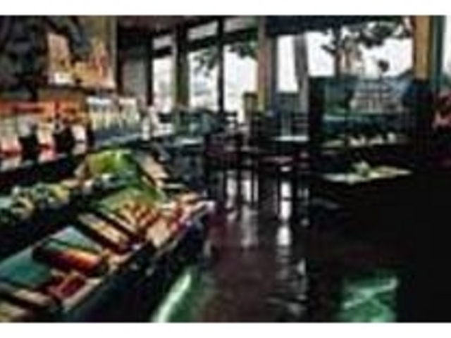 御殿場インター下りてすぐの名鉄菜館敷地内_とらや御殿場店
