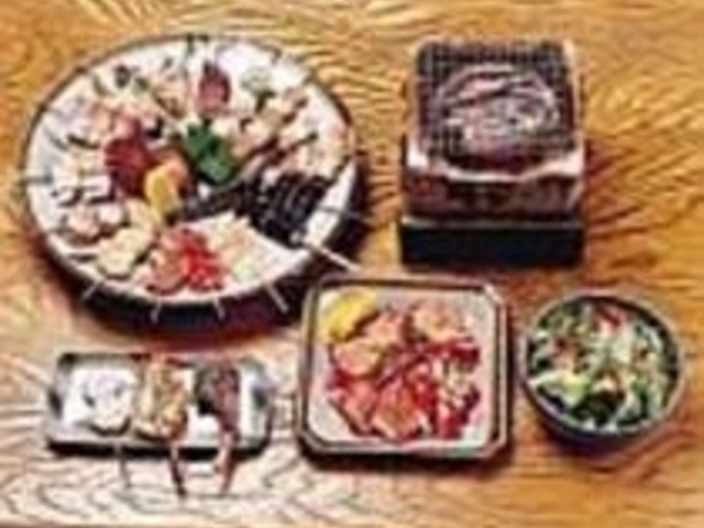 独特のルートで仕入れる比内地鶏は超新鮮!_串焼き 一平