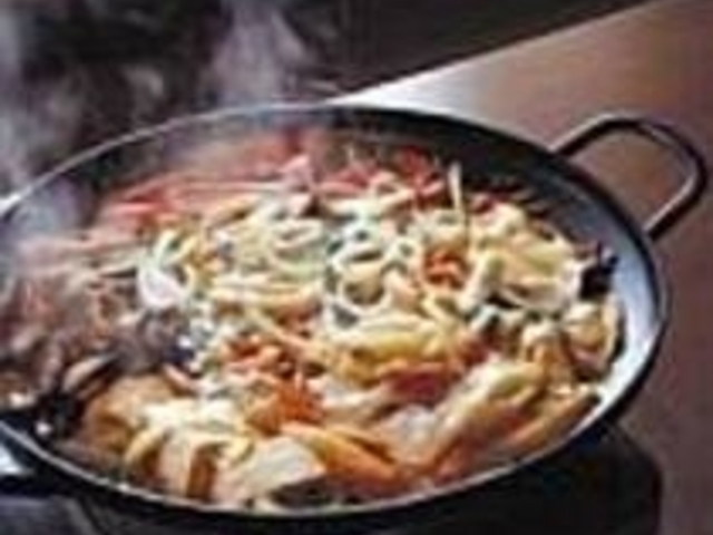 本場のブデ鍋が食べられるのはここだけ!_ごちそう舎 菜