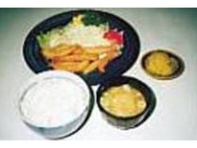 カラッと揚がった『わかさぎ定食』は大好評_ういんぐ
